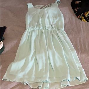 mint green dress